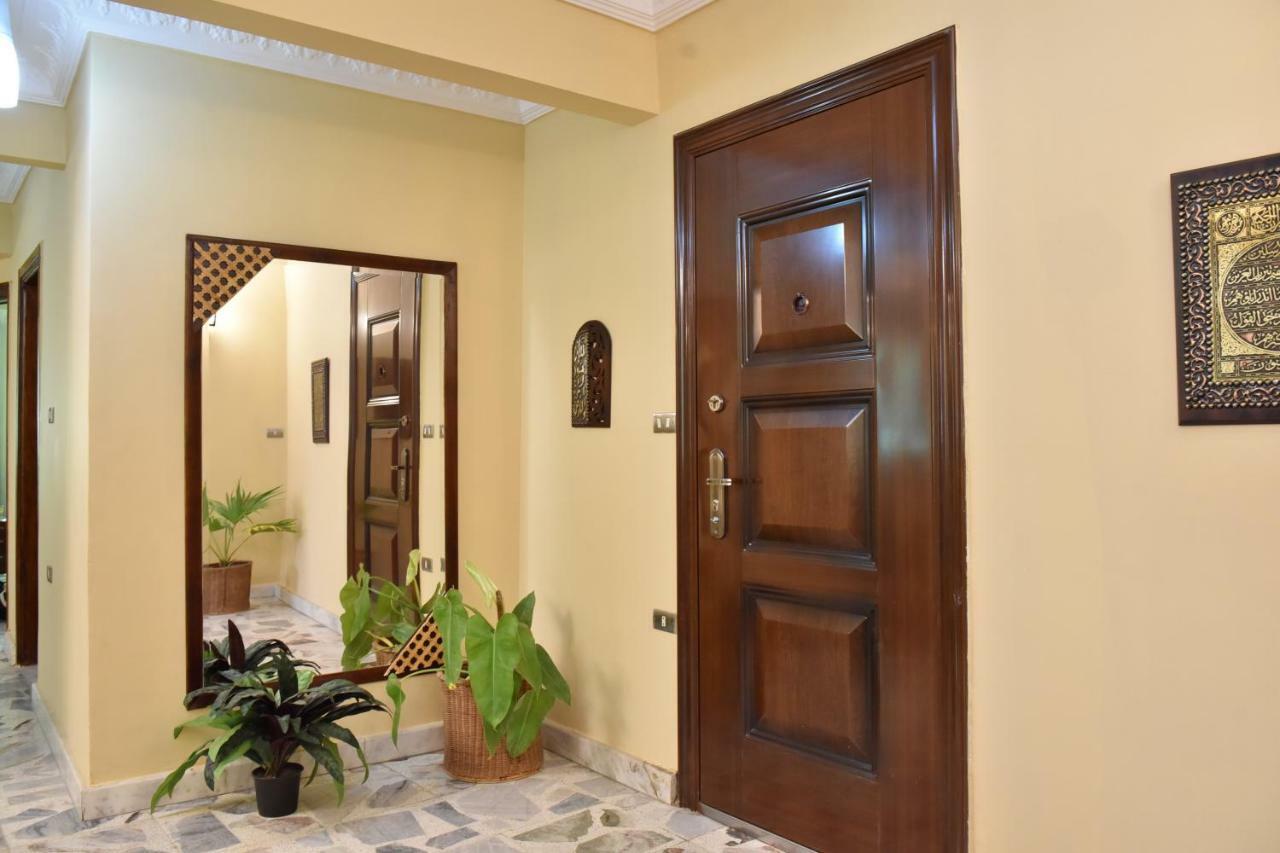 Two-Bedroom Apartment At Mohamed Farid Street Kaherah Luaran gambar