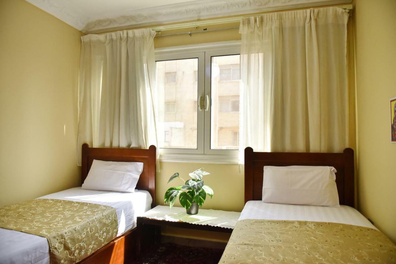 Two-Bedroom Apartment At Mohamed Farid Street Kaherah Luaran gambar