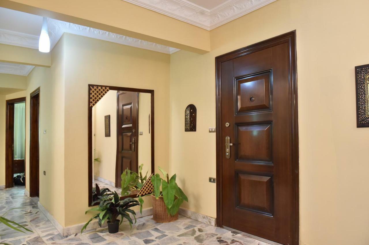 Two-Bedroom Apartment At Mohamed Farid Street Kaherah Luaran gambar