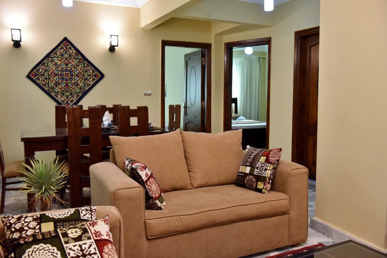 Two-Bedroom Apartment At Mohamed Farid Street Kaherah Luaran gambar
