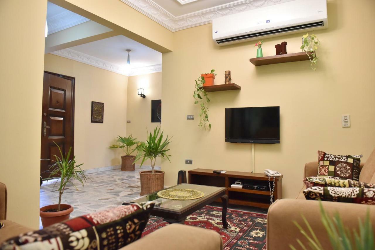 Two-Bedroom Apartment At Mohamed Farid Street Kaherah Luaran gambar