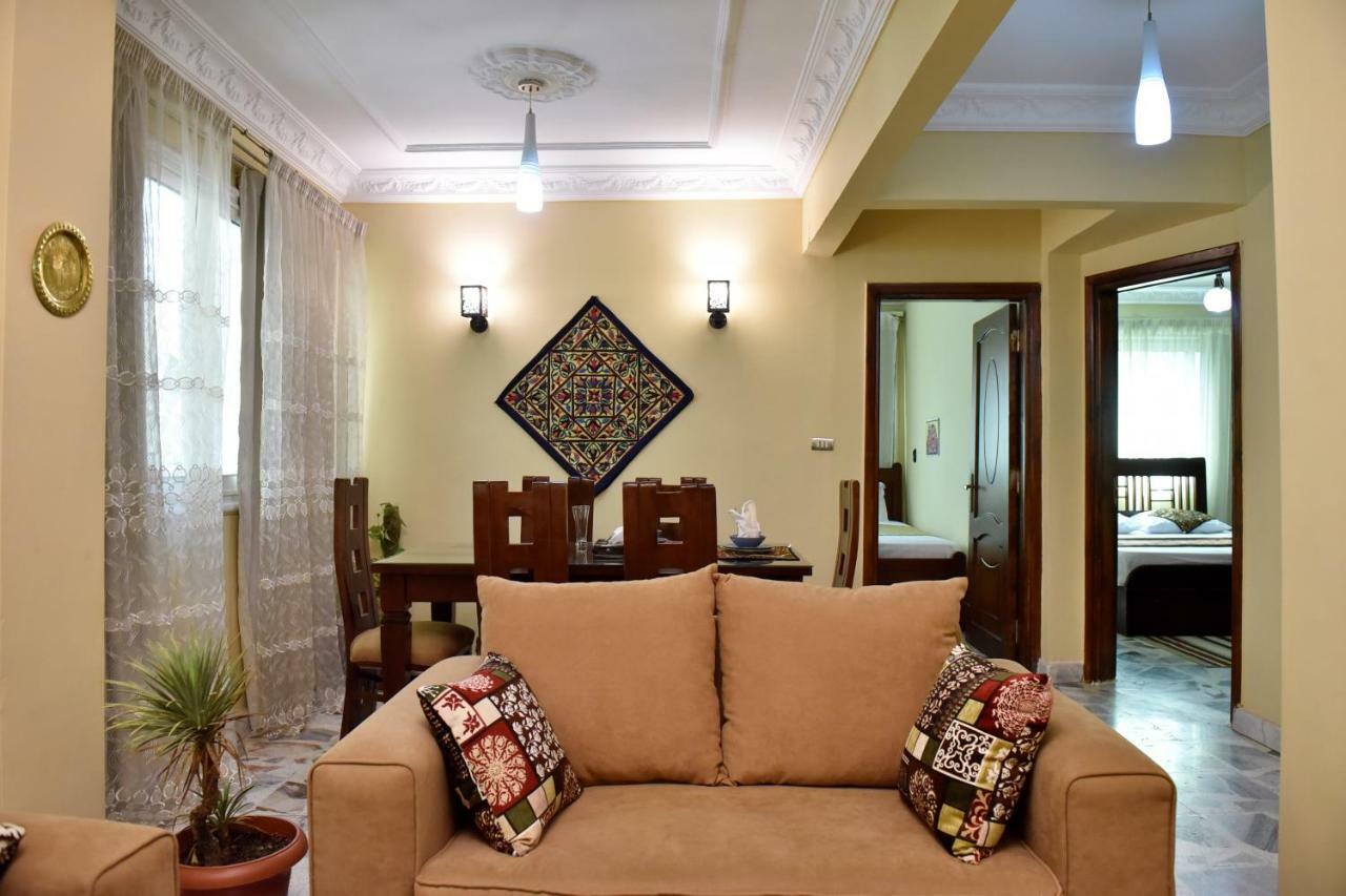 Two-Bedroom Apartment At Mohamed Farid Street Kaherah Luaran gambar